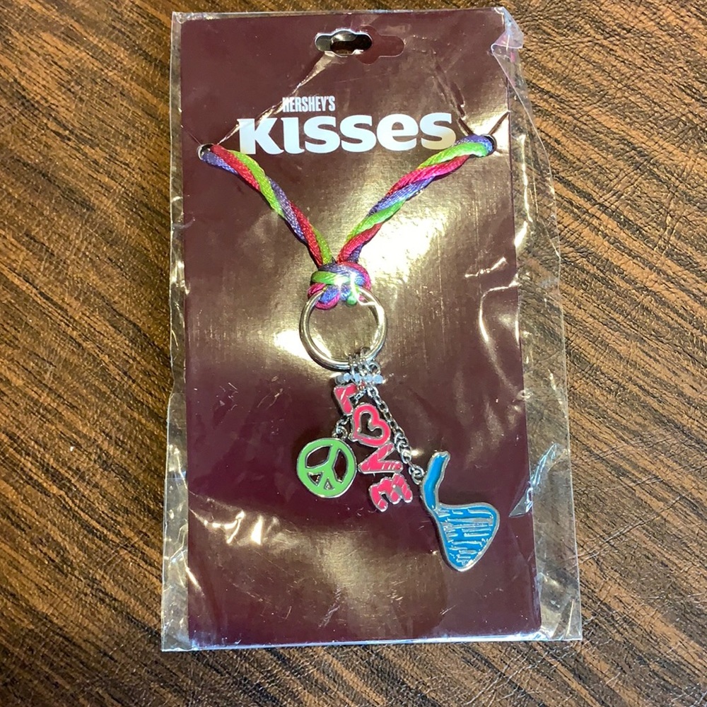 NWT Hershey’s Kisses girls necklace. Ages 3+